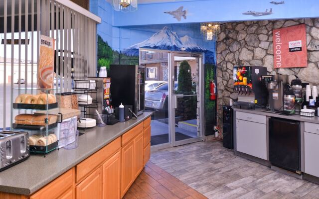 Maverick Motel