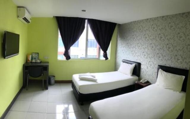 Sarikei Garden Hotel