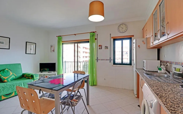 Arma O DE Pera Central by Homing