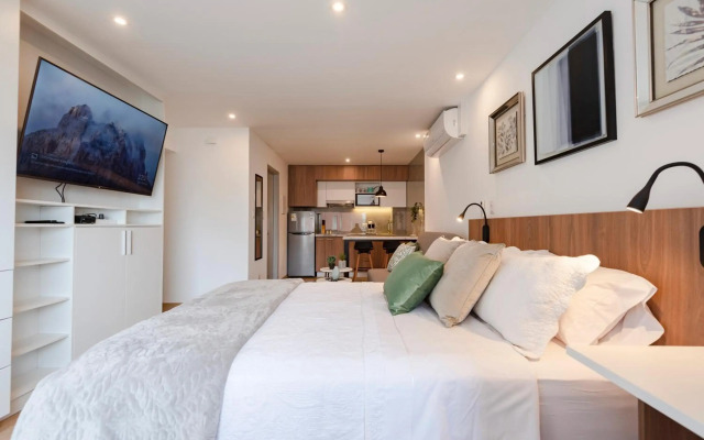 ALU Apartments - Miraflores f/Doubletree Hilton c/AC Wifi+60M