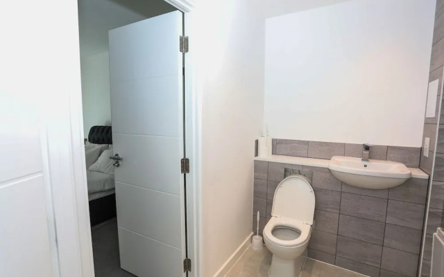 Exquisite One Bed Apartment