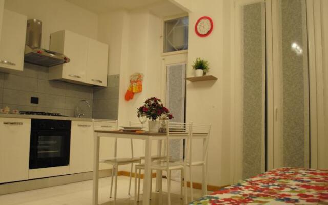 Florence Concierge - Faenza Apartment