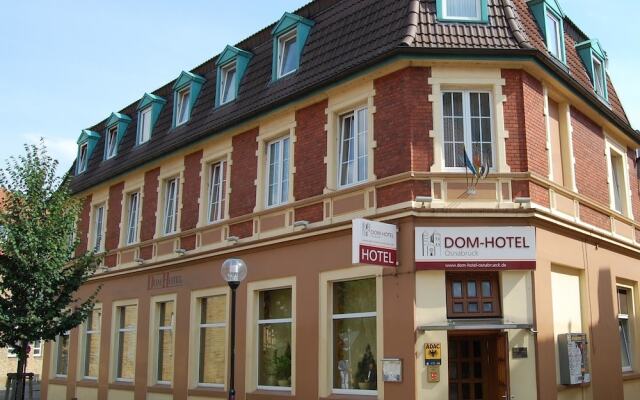 Dom Hotel