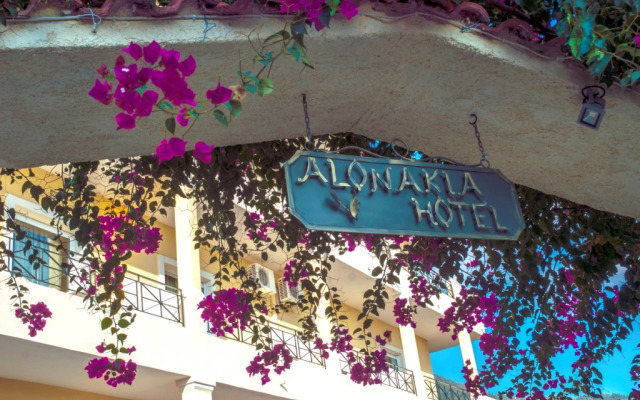 Alonakia