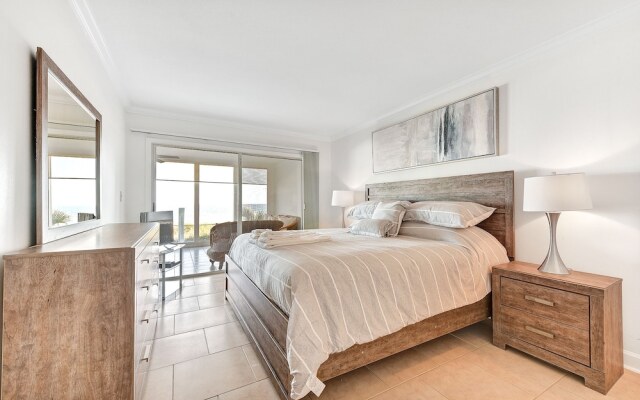 Retreat V 687b by Vtrips