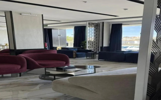 Niyama Land Hotel