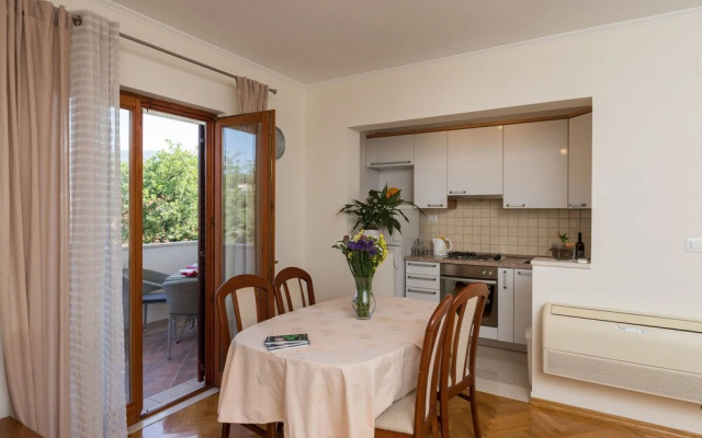 Apartment Mart