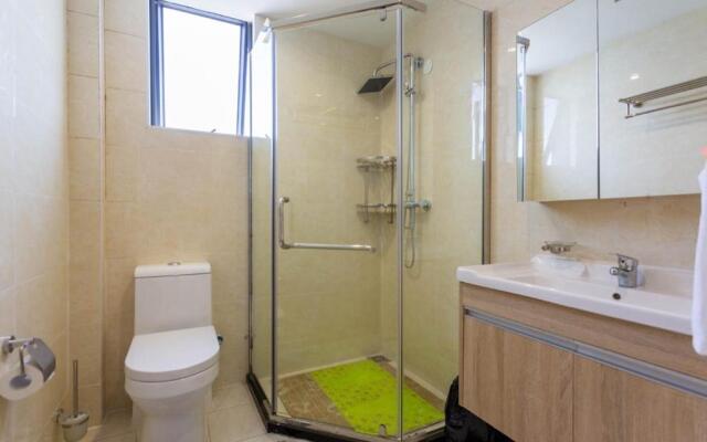 Stay.Plus Splash of Glam Lavington
