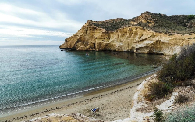 Dream Corner Facing the Sea