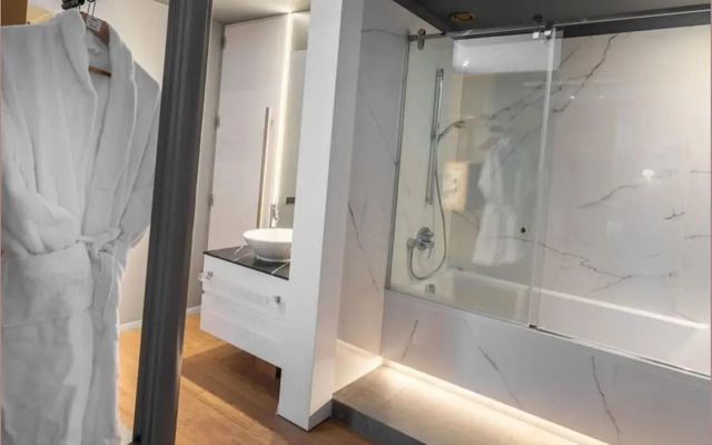 987 Design Prague Hotel