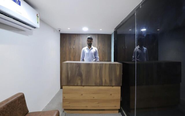 OYO 75323 Hotel Shree Nivas