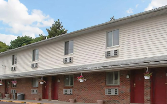 Knights Inn Center Valley