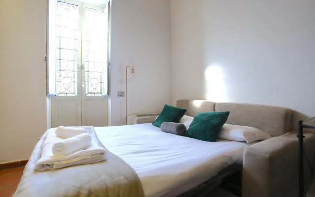 Benedetta 22 - Trastevere