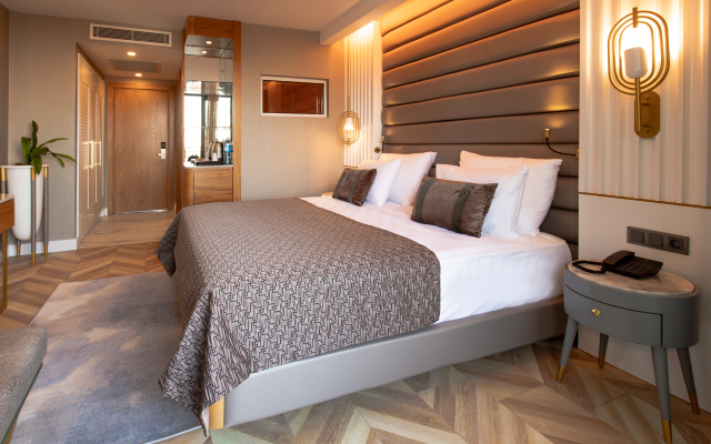 Alexia Resort & Spa