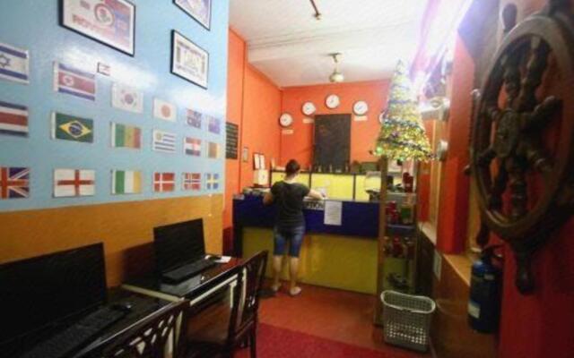 Backpacker Cozy Corner Guesthouse (SG Clean Certified)