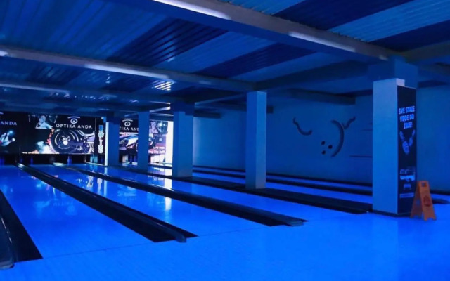 Bowling Hostel