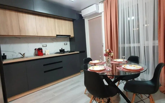 Helin Apartament by Alezzi N10