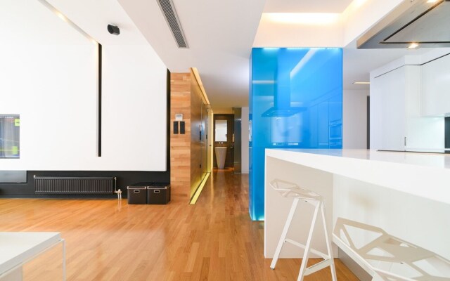 180m² homm Newly Renovated Luxurious Penthouse