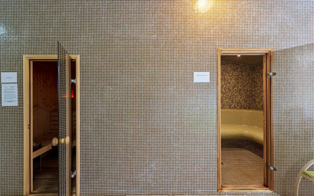 Seven Seasons Hotel