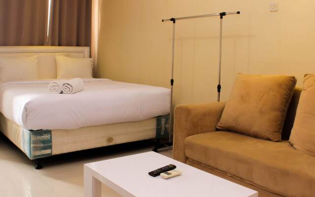 Comfort Studio Room At Oasis Cikarang Apartment