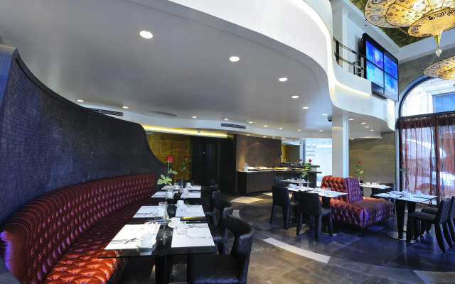 Hotel Bagues, a Small Luxury Hotels of the World
