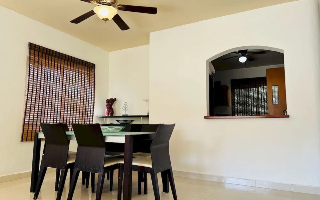 8 Pax Basic Pool Villa