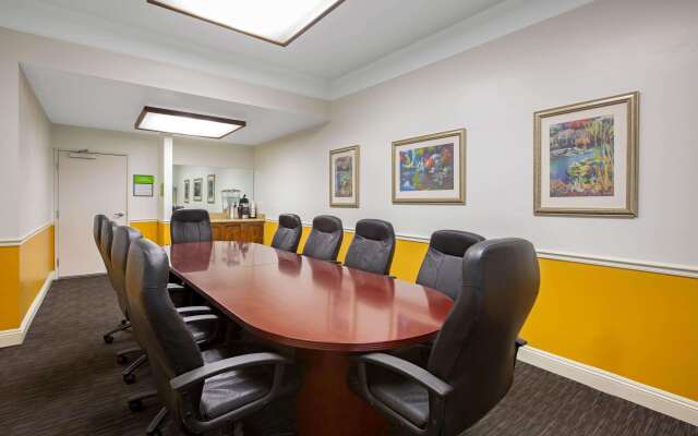 La Quinta Inn & Suites by Wyndham Visalia/Sequoia Gateway