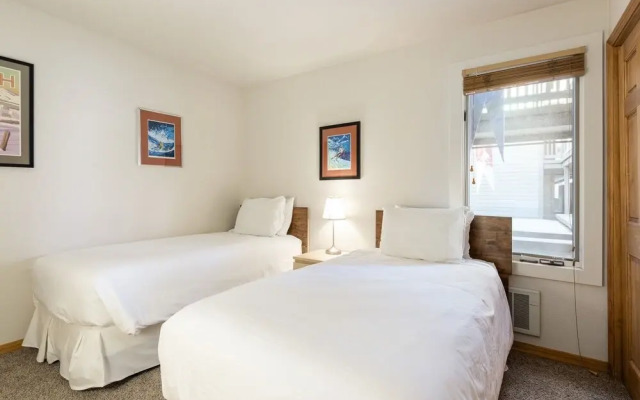 Snow Flower 131 2 Bedroom Condo by RedAwning