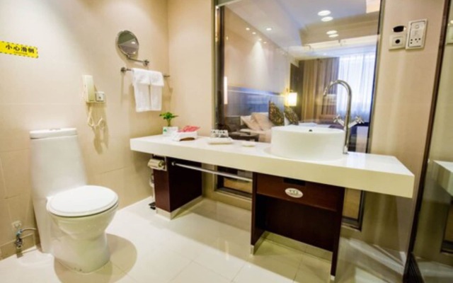 Guangzhou New Century Hotel