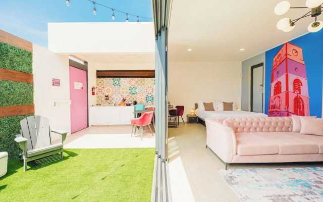 Privada Stays - Private Pools & Colorful-Chic Boutique Hotel