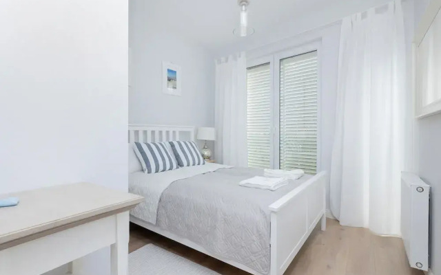 Four Seasons Apartment by Renters