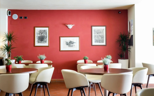 Hotel Casolare Le Terre Rosse