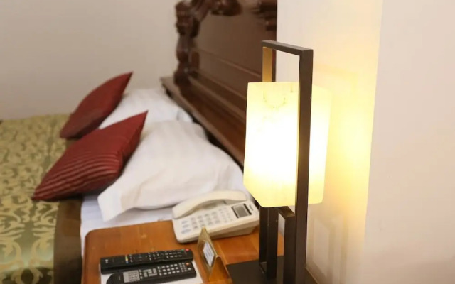 Royal Power Hotel