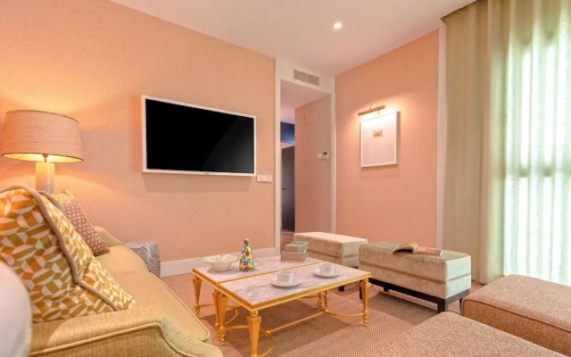 Luxury Apartment Near Torre del Oro Betis Xvii