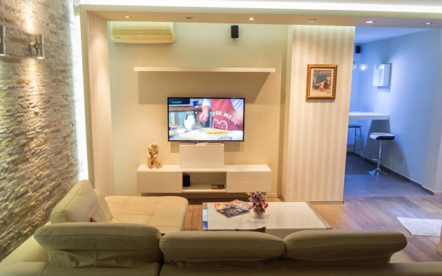 Terranova Apartment (city central)