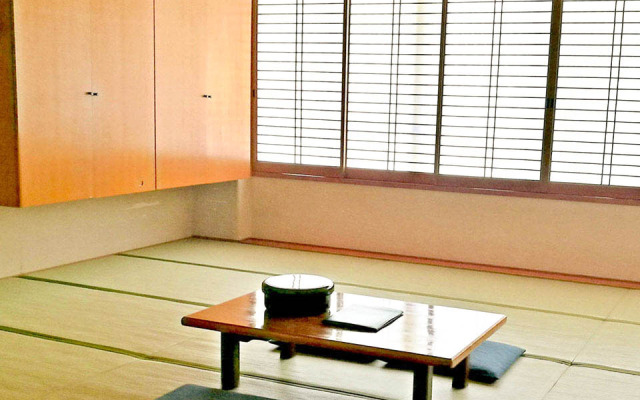Higashiura Sun Park Hana No Yu