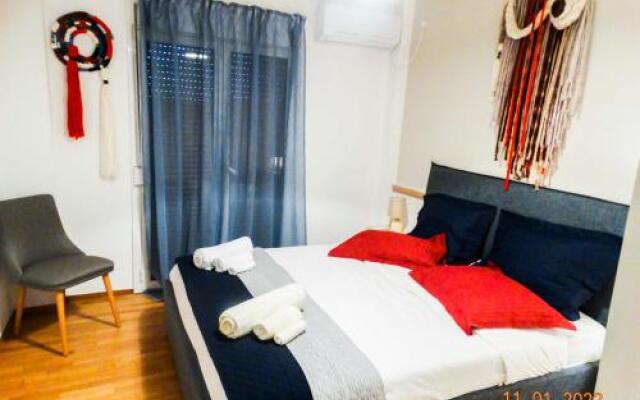 Noelli Cozy And Modern Apartment