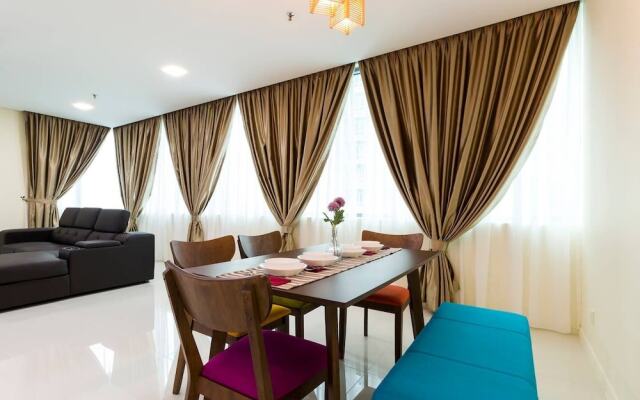 Bright 2BR Condo for 5 W/kl City View