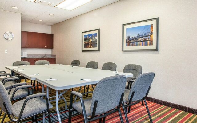Holiday Inn Express Cincinnati W Chester