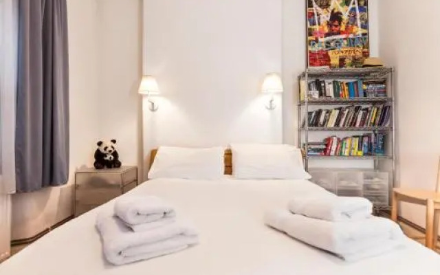 South Kensington Serviced Studio with Spa