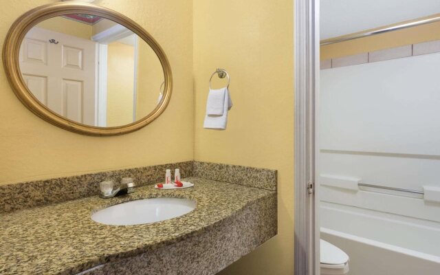 Quality Inn Orlando-Near Universal Blvd