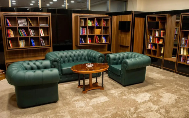 Aleksandar Palace Hotel & Spa