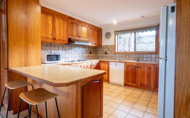 Eildon Motel Main house