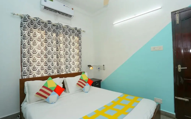 OYO 23654 Home Cozy 2BHK Aluva Metro Station
