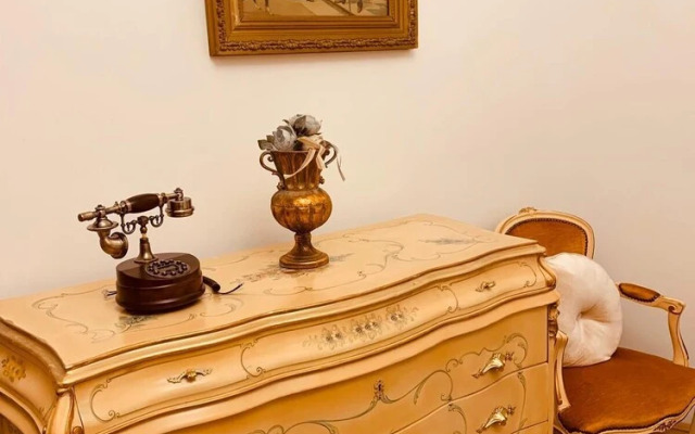 Conacul Coroanei Luxury Boutique Hotel