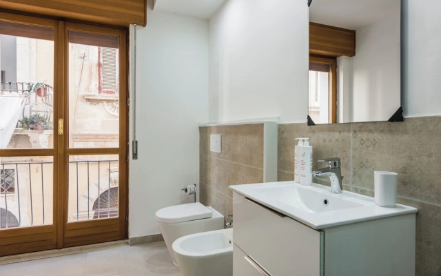 Finestra Su Cala Rossa Wonderful Italy