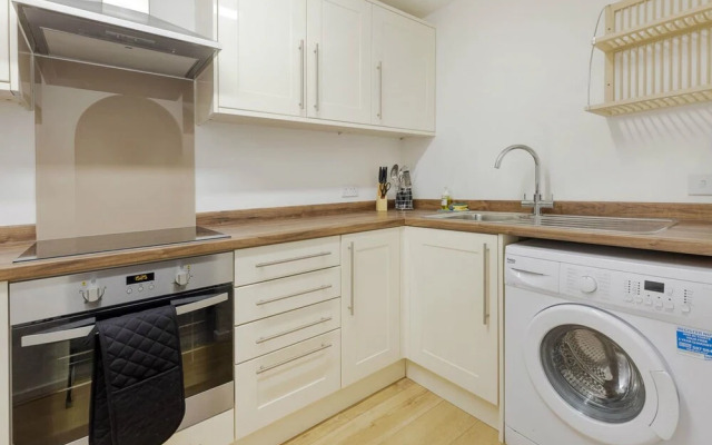 Watford Premier Serviced Apartments - Eton House