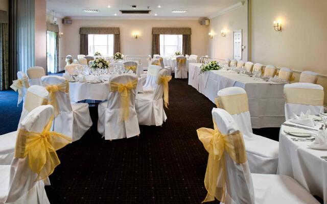 WorldHotels Distinctive Woughton House Hotel