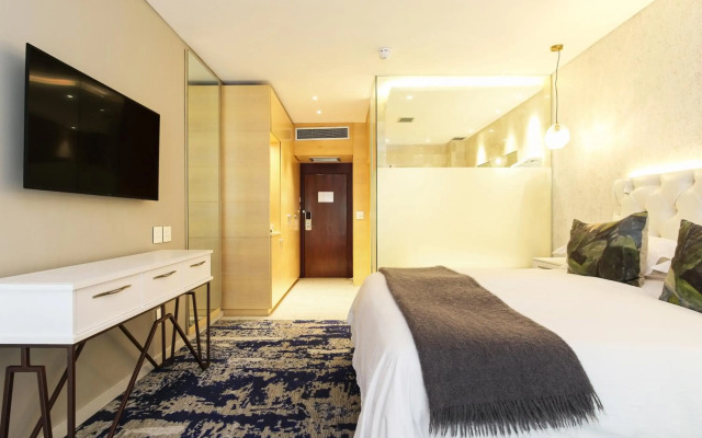 The Vineyard Hotel