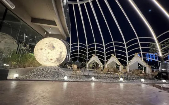 Huajian International Hotel